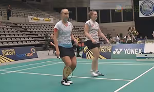 迈肯/蒂格森VS琳达/劳拉 2015比利时公开赛 女双1/4决赛视频