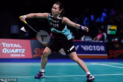 西本拳太不敌李梓嘉，国羽男单轻松晋级｜大马赛1/8决赛