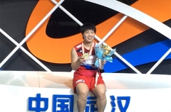 山口茜：力压3位中国选手夺冠很自豪