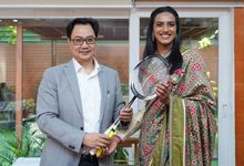 印度总统授予辛德胡莲花装勋章