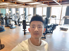 谌龙荣获“先进模范”称号 