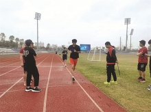 国羽选手开展体能集训及测试 