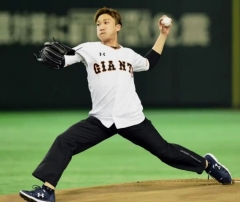 桃田将为日本棒球队比赛开球