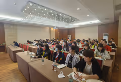 拓宽后备人才培养渠道 给更多年轻人机会——访中国羽协副主席兼秘书长王伟 