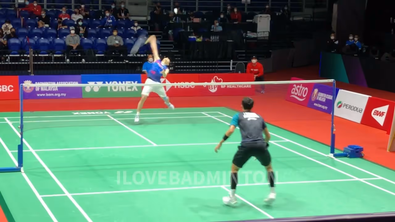 【低视角】27-25险胜！王子维vs乔纳坦