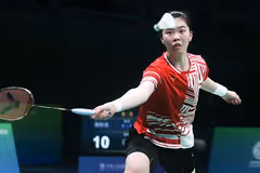 雷兰曦2-1逆转，国羽5-0新加坡 |2023亚洲团体锦标赛次日赛果