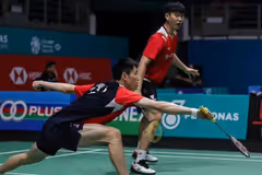 梁伟铿/王 昶3-0欧烜屹/刘雨辰|羽超联赛第五日赛果