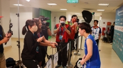 体验体育记者工作的一天 志田千阳既紧张又兴奋