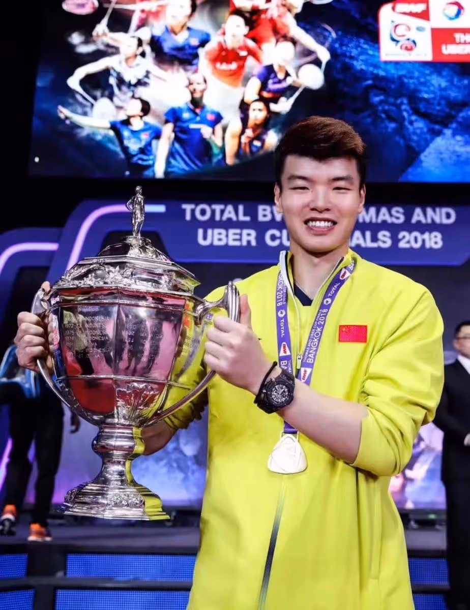 王懿律家庭：纸短情长，一封封书信见证奥运冠军的成长