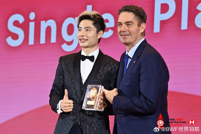 石宇奇獲男單最佳：還以為搞錯(cuò)了