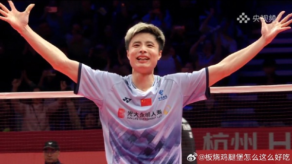 6-14到25-23神逆转！石宇奇2-1昆拉武特超燃集锦！ 2024世界羽联总决赛 男单小组赛视频