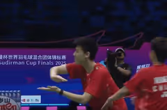 石宇奇 陈雨菲 凤凰组合霸气赢球！国羽3-0日本杀入决赛