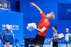 石宇奇0-2不敌李卓耀 何冰娇2-1逆转省队 丨全运会第2日