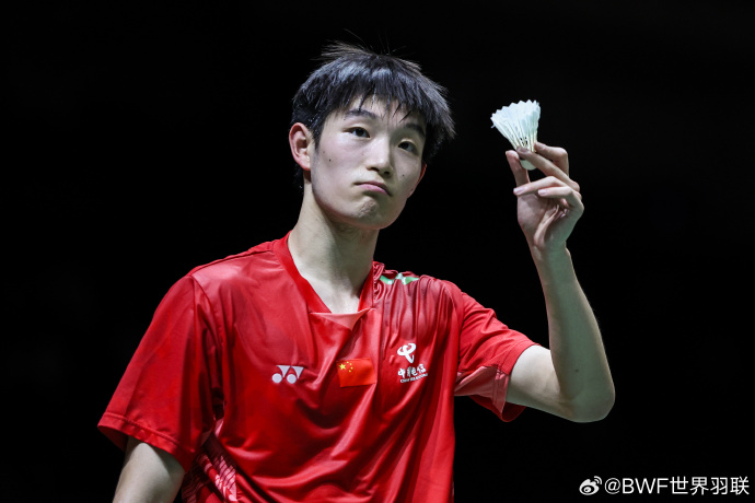 国羽小将厉害了！朱轩辰2-0塔伦杀入半决赛集锦！ 2026泰国大师赛 男单1/4决赛视频