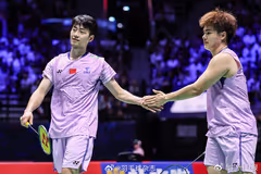 德国公开赛首轮 梁王组合3局险胜过关