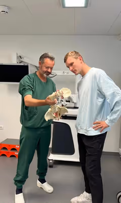 曝安赛龙伤势恶化恐将退役