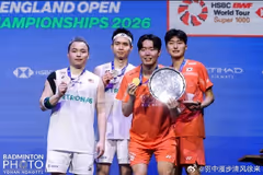 徐承宰蝉联全英冠军：与朴柱奉同享这一刻 倍感荣耀