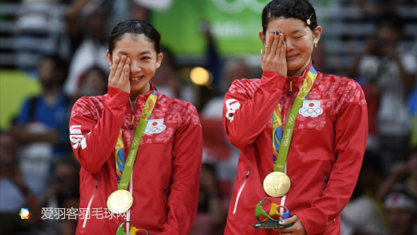 奖金超1000万日元!高松组合回国受奖励