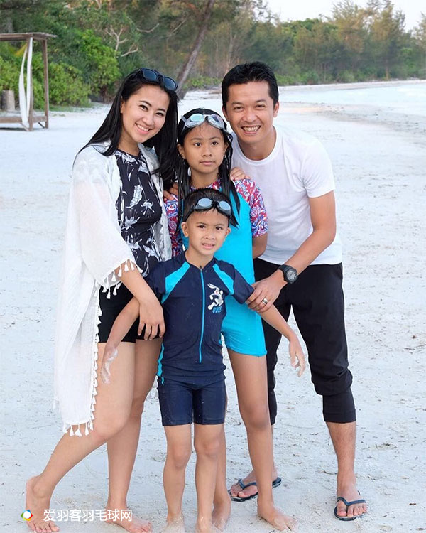 下厨,带娃,陪玩,"花花公子"陶菲克变身"家庭主男"